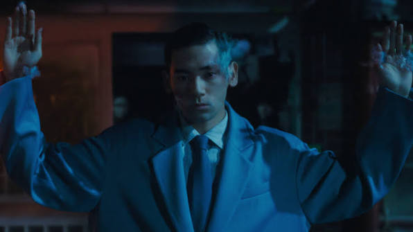 '부산행' 감독이 만든 넷플릭스 신작 가스인간, 일본 1위 찍었다 4 gas05